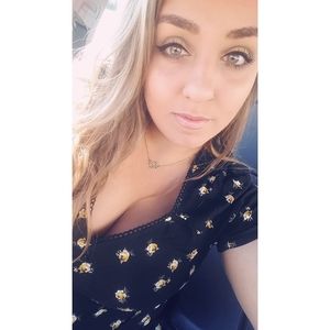 Meet your Posher, Elisabeth